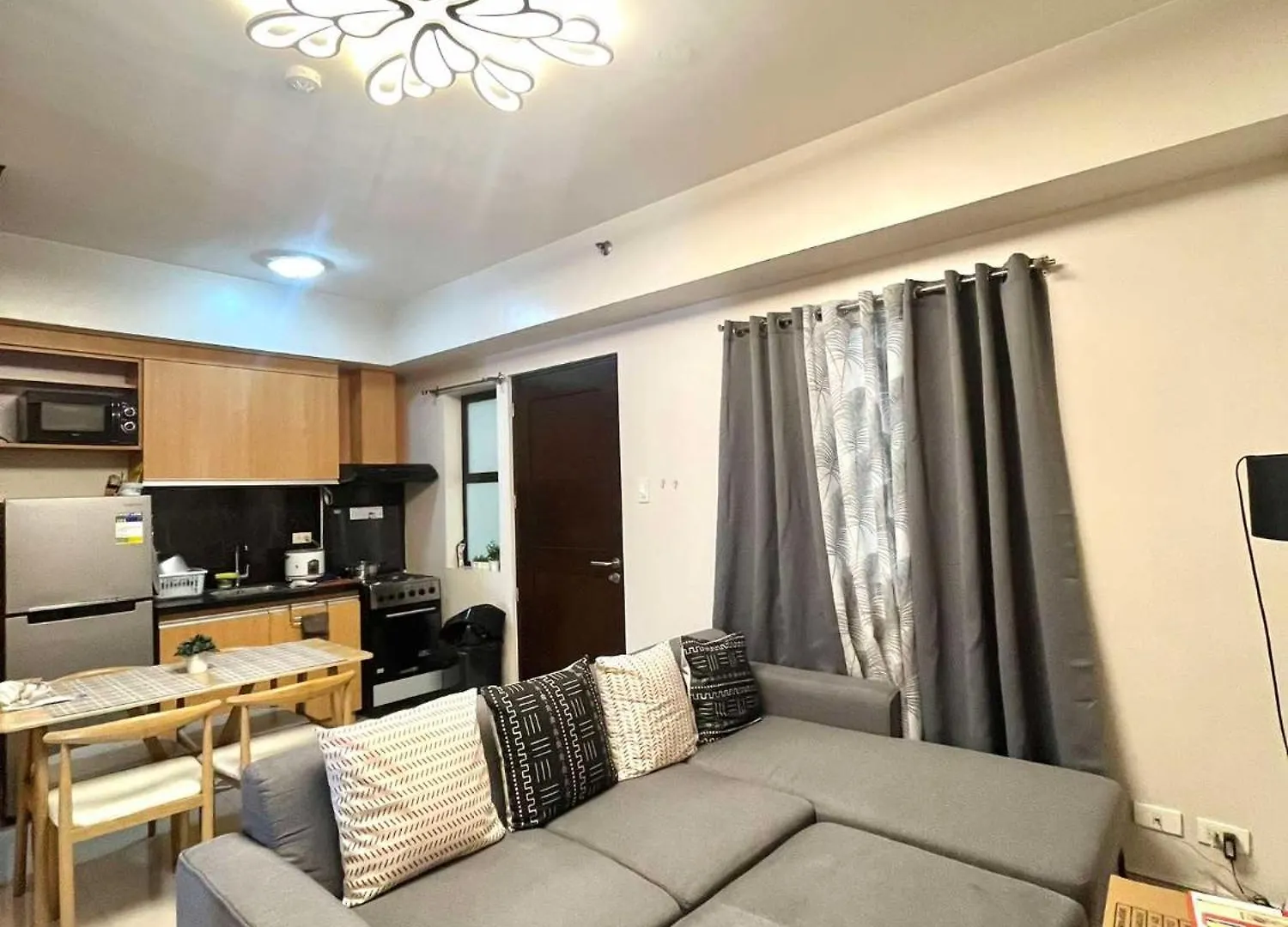 Cozy Spacious 2Br Unit Davao City 아파트호텔